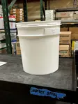 Letica 4 Gallon White bucket